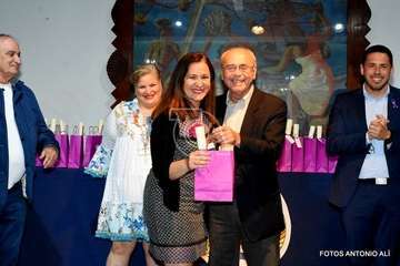 El Casino reconoce la labor sociocomunitaria de un grupo de mujeres de Telde (foto Antonio Alí)